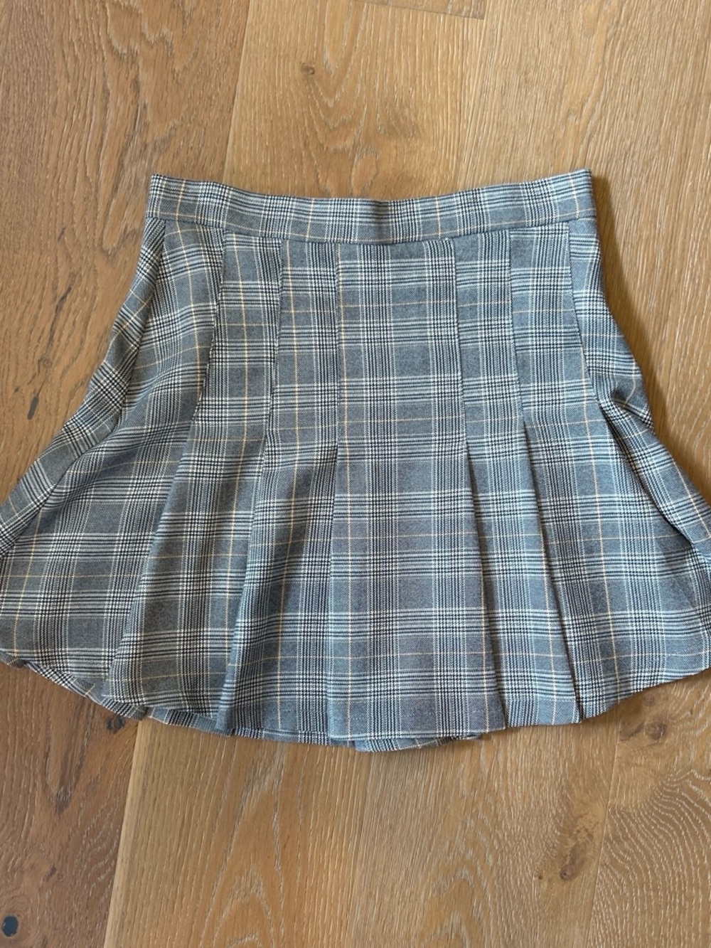 easel Gray Plaid Pleated Mini Skirt